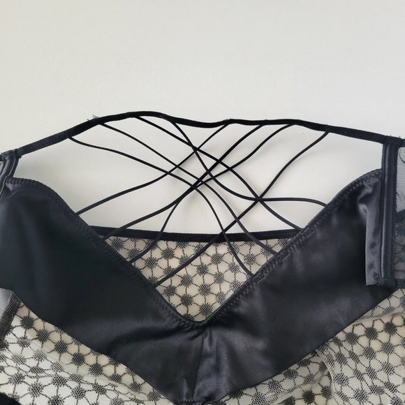 Victoria's Secret Very Sexy High Waist Black Fishnet Thong Panty Medium NWT - Picture 4 of 8